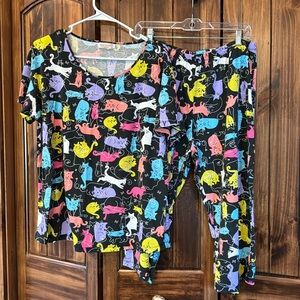ENJOYNIGHT Size XL Cat Pajamas, Capri Set
